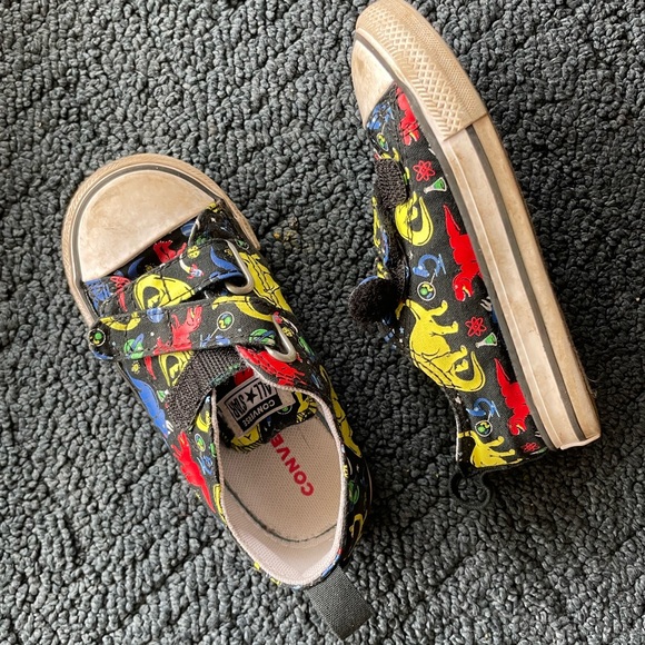Dinosaur Chuck Taylors - Picture 2 of 4